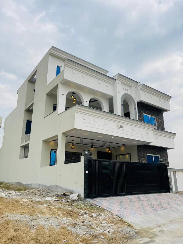 10 Marla Brand New Luxury House For Sale In University Town Islamabad 2