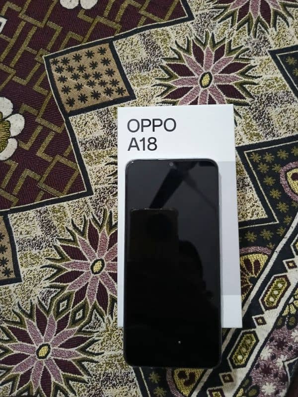 oppo A18 4+4/128 2