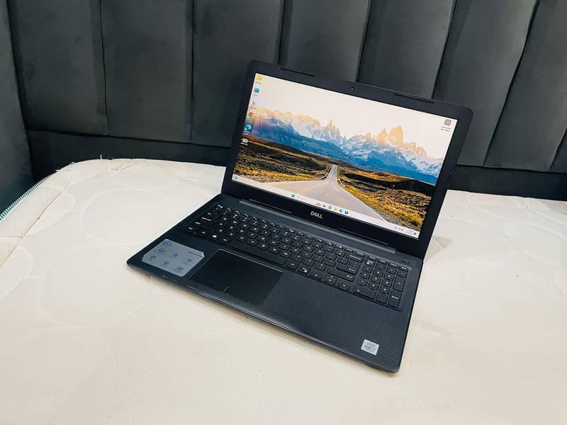 Dell Vostro 10th Gen C-i7 Dual Graphice 2GB: 8