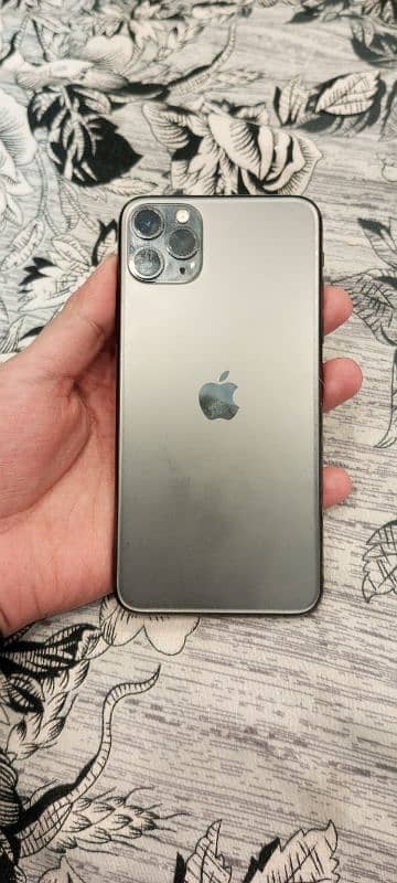 iphone 11 pro max 64 gb Non pta with box 1