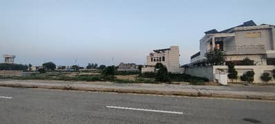 Urgent Sale 2 Kanal Plot (1 Kanal Pair) Plot Available For Sale In M Block Dha Phase 5