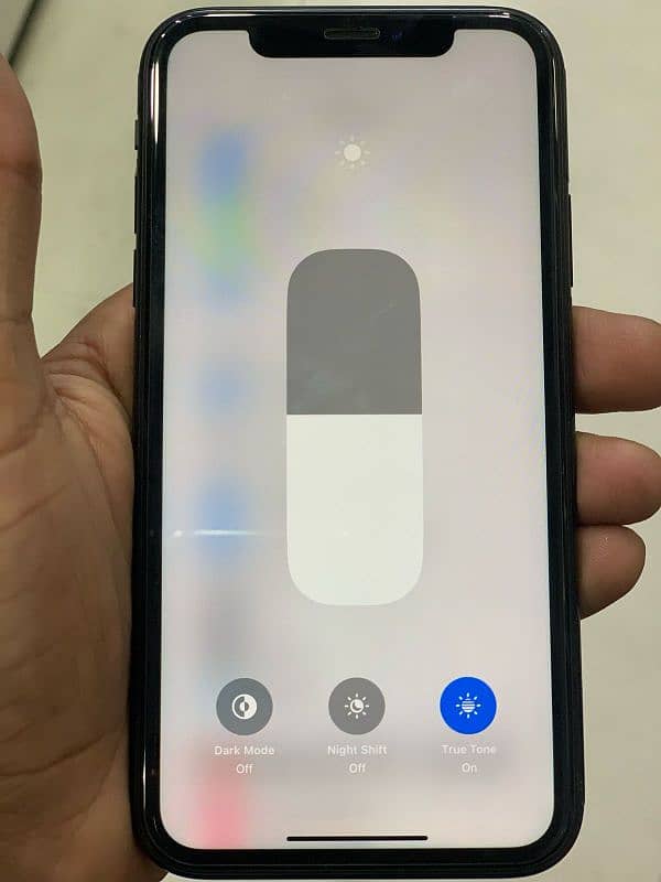 iPhone XR 03021628287 10