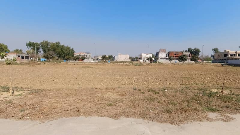 1 Kanal Residential Plot for Sale in DHA Phase 5, M Block | Prime Investment Opportunity!" 6