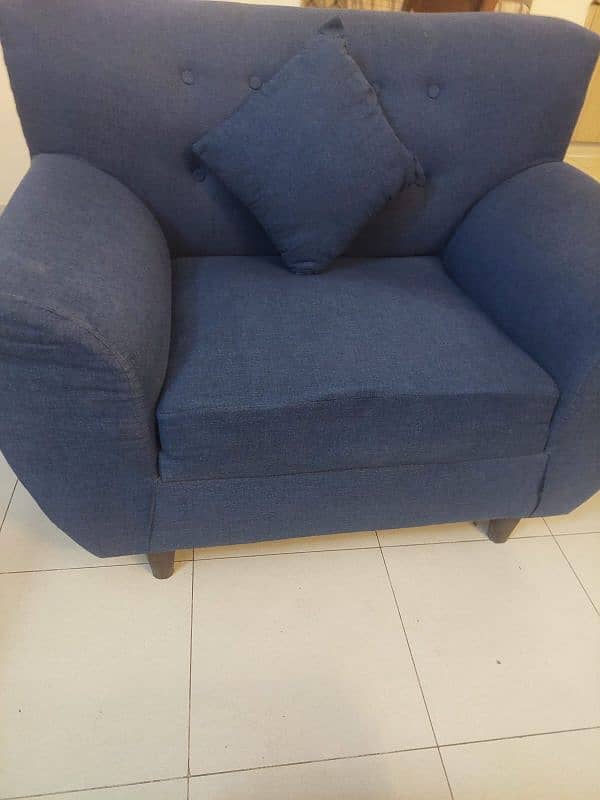 5 seater sofa with centre table 2