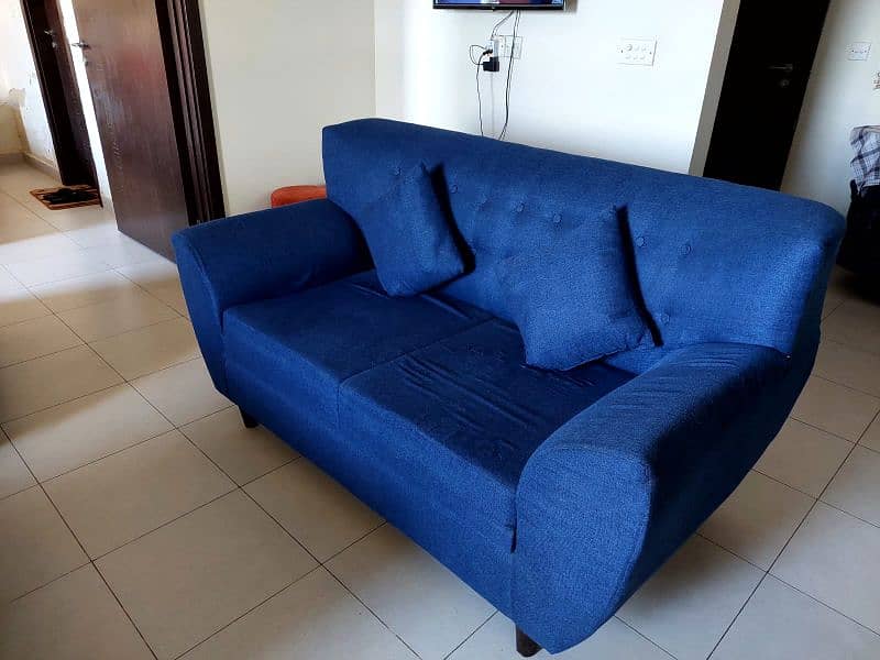 5 seater sofa with centre table 3