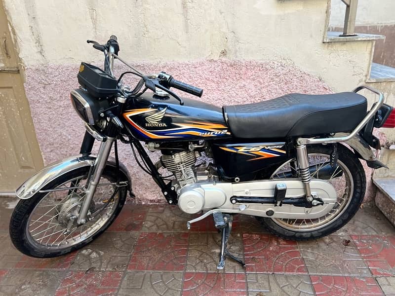 Honda 125 2018/2019 Black – All Original & Full Okay 1