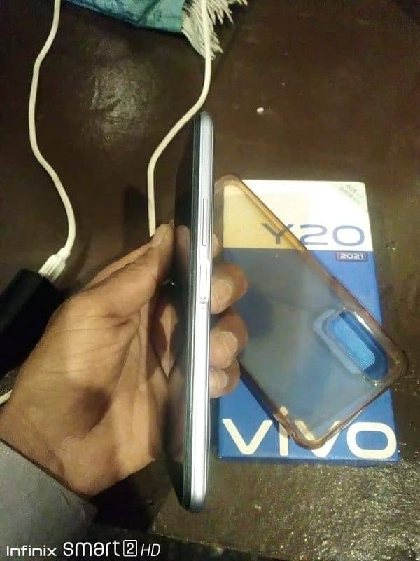 vivo y 20 all ok pta approved 4ram 64 gb complete box touch change hai 4