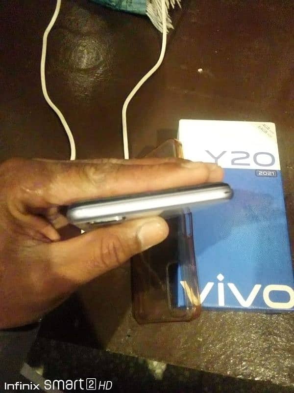 vivo y 20 all ok pta approved 4ram 64 gb complete box touch change hai 8