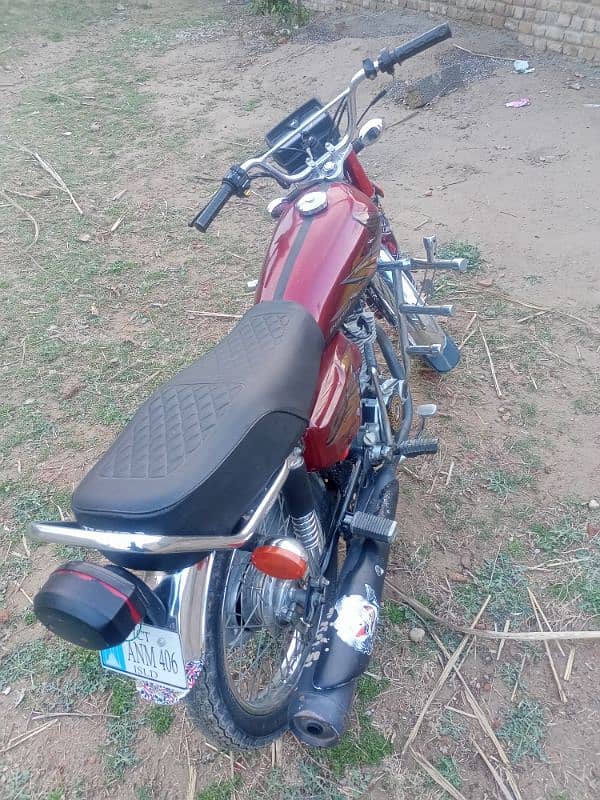 Honda 125 in good condition urgent sell 5