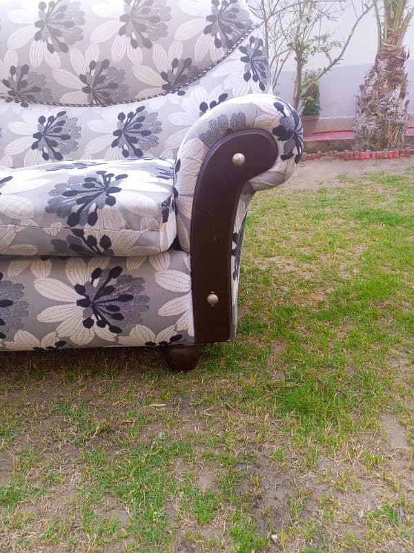 5 seater sofa for sale 6