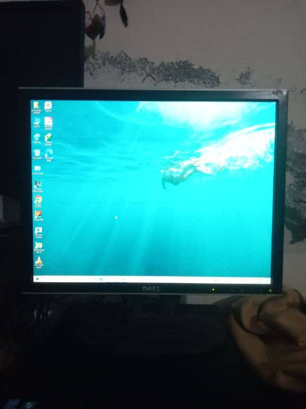 Dell 20 inach LCD far sale urgent 0