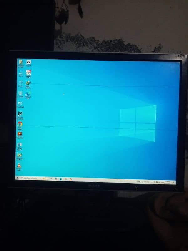 Dell 20 inach LCD far sale urgent 2