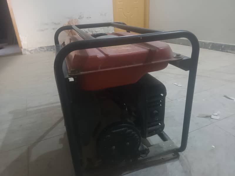 3kw gasoline generator in very good condition for sale 0