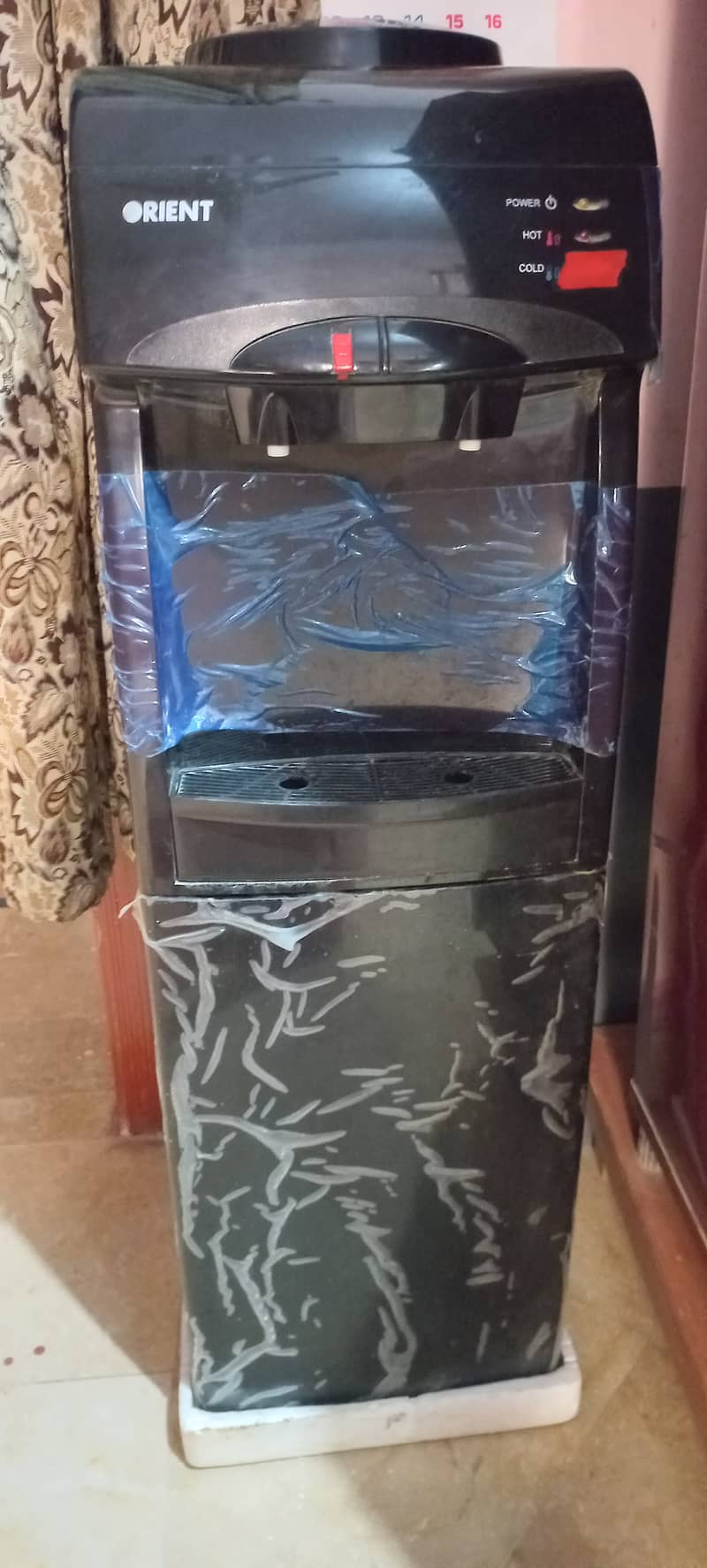 Orient water dispenser with mini fridge 1