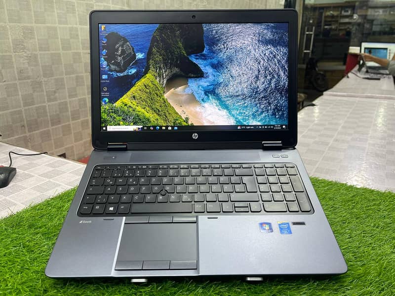 HP ZBook 15 G2 i7 4thMQ NVIDIA 02 GB 0322-8832611 1