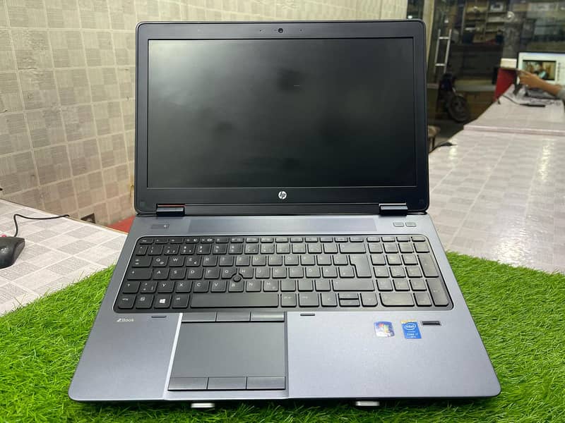 HP ZBook 15 G2 i7 4thMQ NVIDIA 02 GB 0322-8832611 3