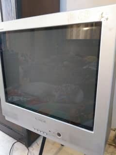 SAMSUNG TV 21 inch On condition