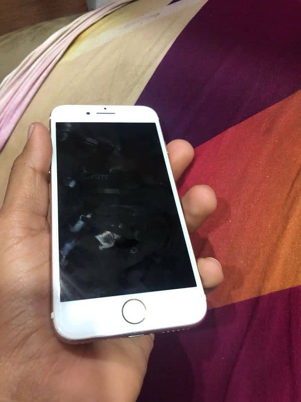 i phone 7 condition 10/10 bettery health 100 only phone pta 32 gb 3