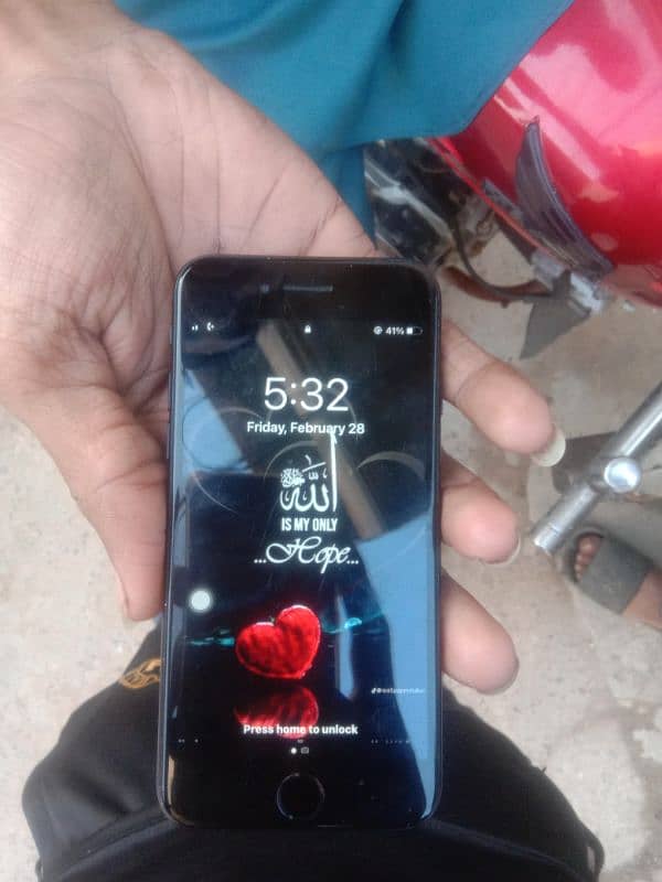 Apple iphone7 for sale 0