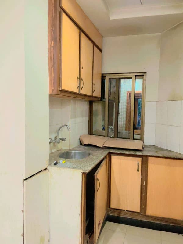 2bed room flat available for rent in E11 4