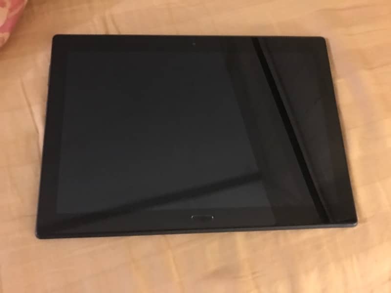 Lenovo Tab Model TB-X704A 0