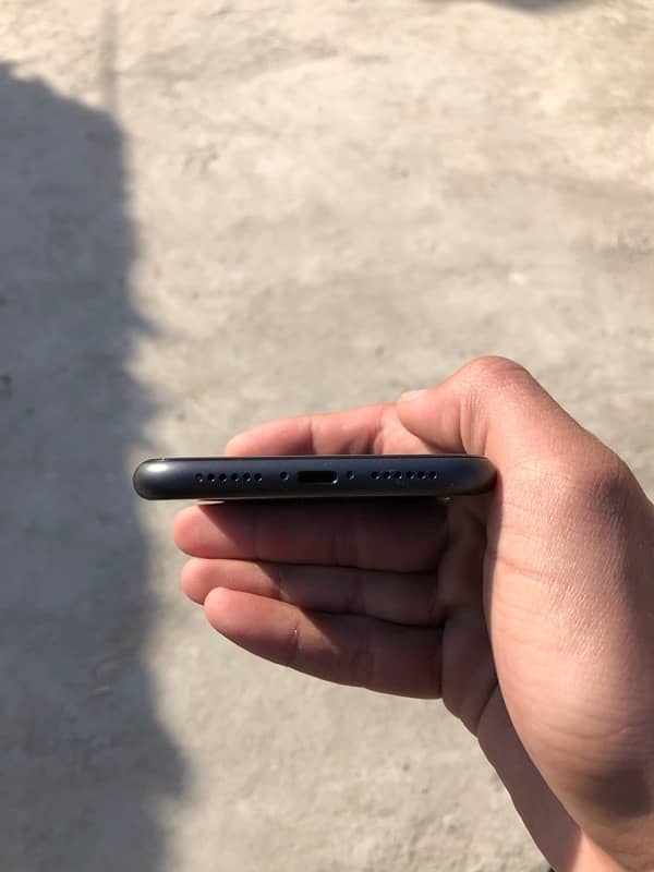 iphone 11 (128Gb) 3