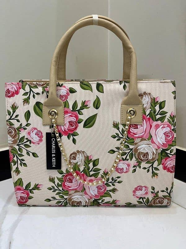 stylish woman's printed canvas tote bag WhatsApp+923161845472 4