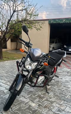 Suzuki gsx 125