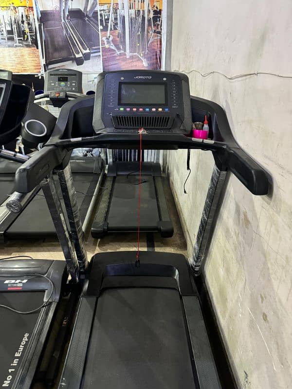 Treadmill home Use / Running Machine / Elleptical / Spin bike /HomeGym 16