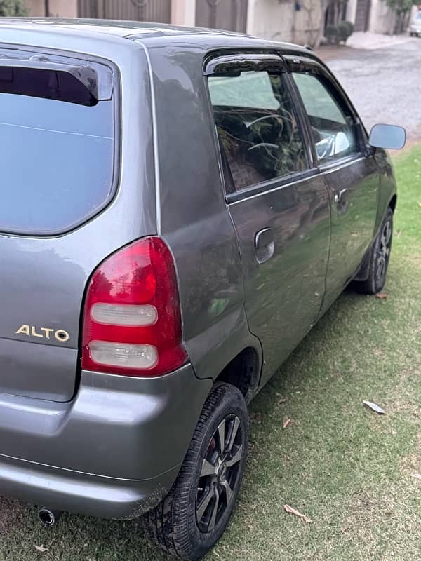 Suzuki Alto 2012 5