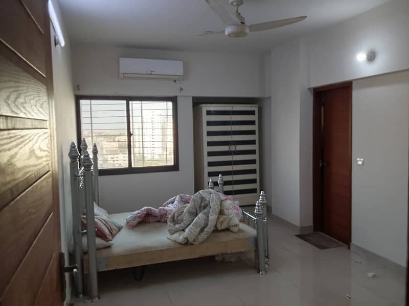 1250sq. Feet. , 2 Bed D D High Rise On Main Shaheed E Millat Road 6