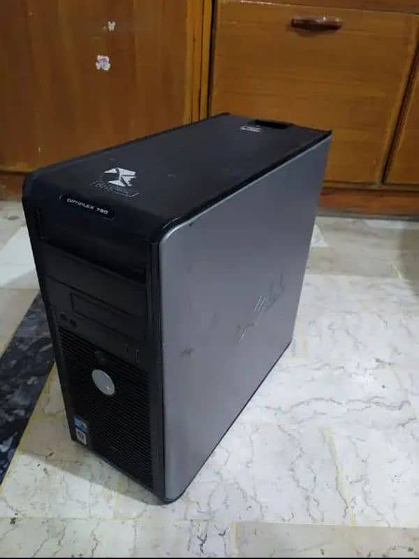 Core2quad  q6600 processor 2gb ram 500gb harddisk 0