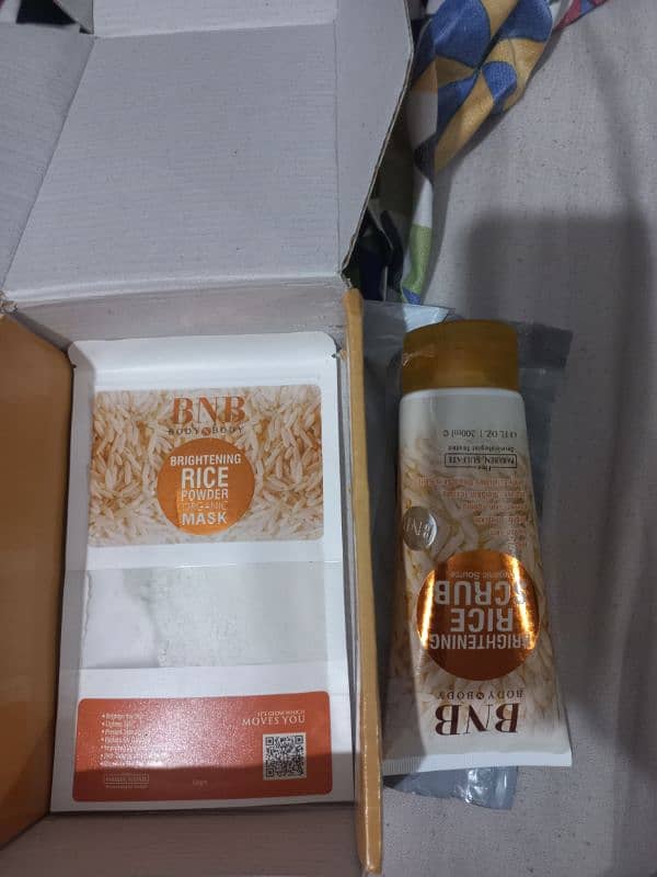 BNB original Rice scrub and mask 1