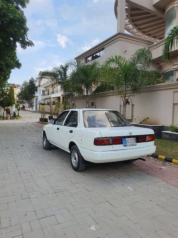 Nissan Sunny 1992 2