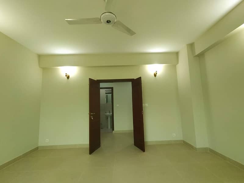 1 Kanal house for rent in Dha phase 8 ex parkview 15