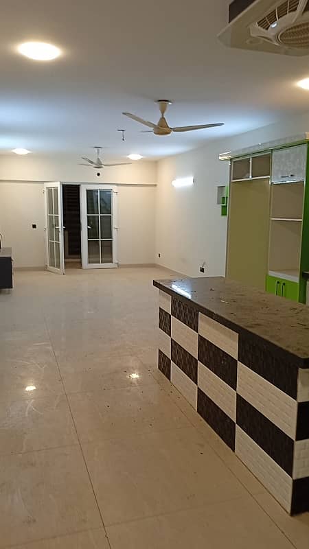 Brand New Luxury Apartment For Rent Main Tariq Road 6