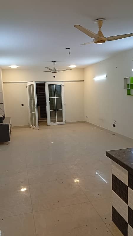 Brand New Luxury Apartment For Rent Main Tariq Road 10