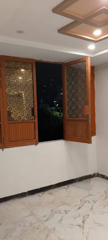 Newly Renovated Upper Portion For rent In Khalid Bin Walid Road 12