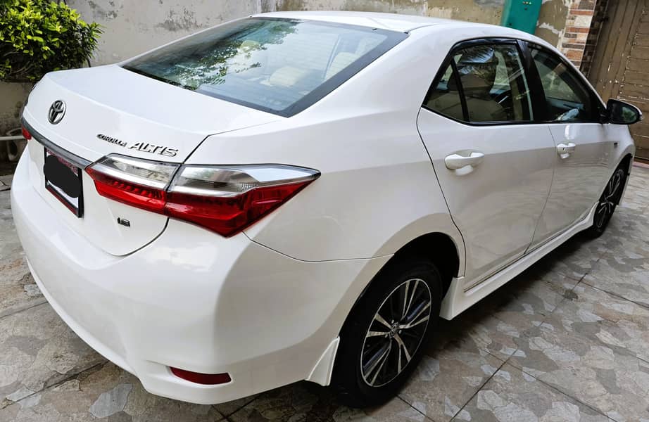 Toyota Corolla Altis 1.6 Automatic, model oct 2018 3