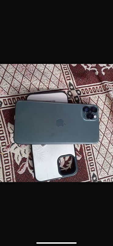 iPhone 11 Pro Max 64gb 7