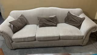 5 seater Sofa Set - Excellent Condition (urgent sale)