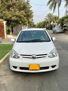 Toyota Platz 2004