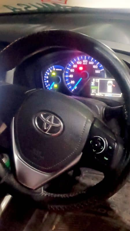 Toyota Corolla Fielder 2018 17