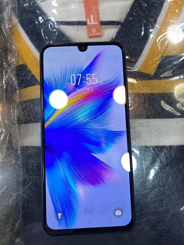 infinix x670 (8/128/)only phone 10/10 condition. 1