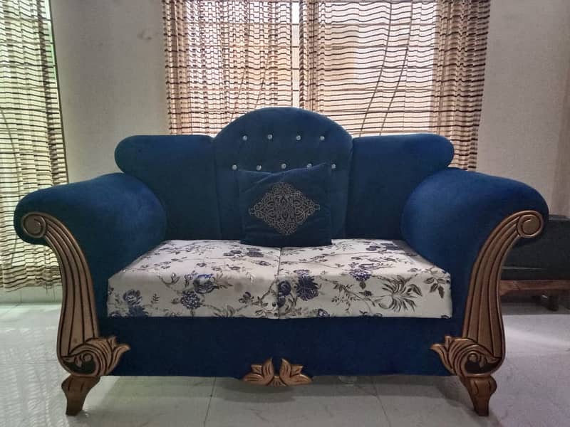 5 sofas set/Sofa with table /luxury sof /center table/sofa for sale 1