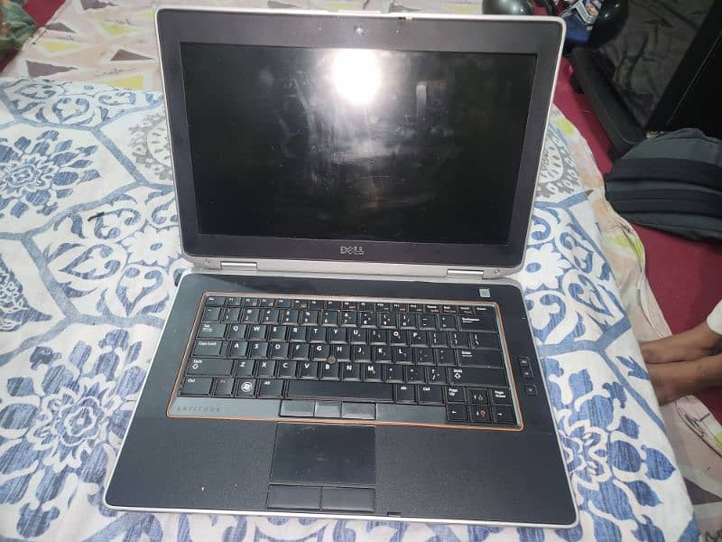 Dell Latitude i5 4/80 1