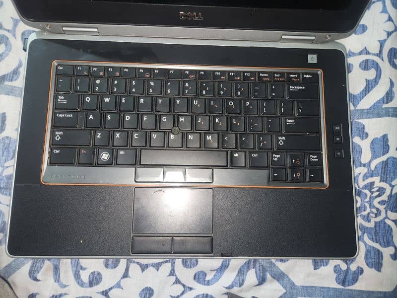 Dell Latitude i5 4/80 2