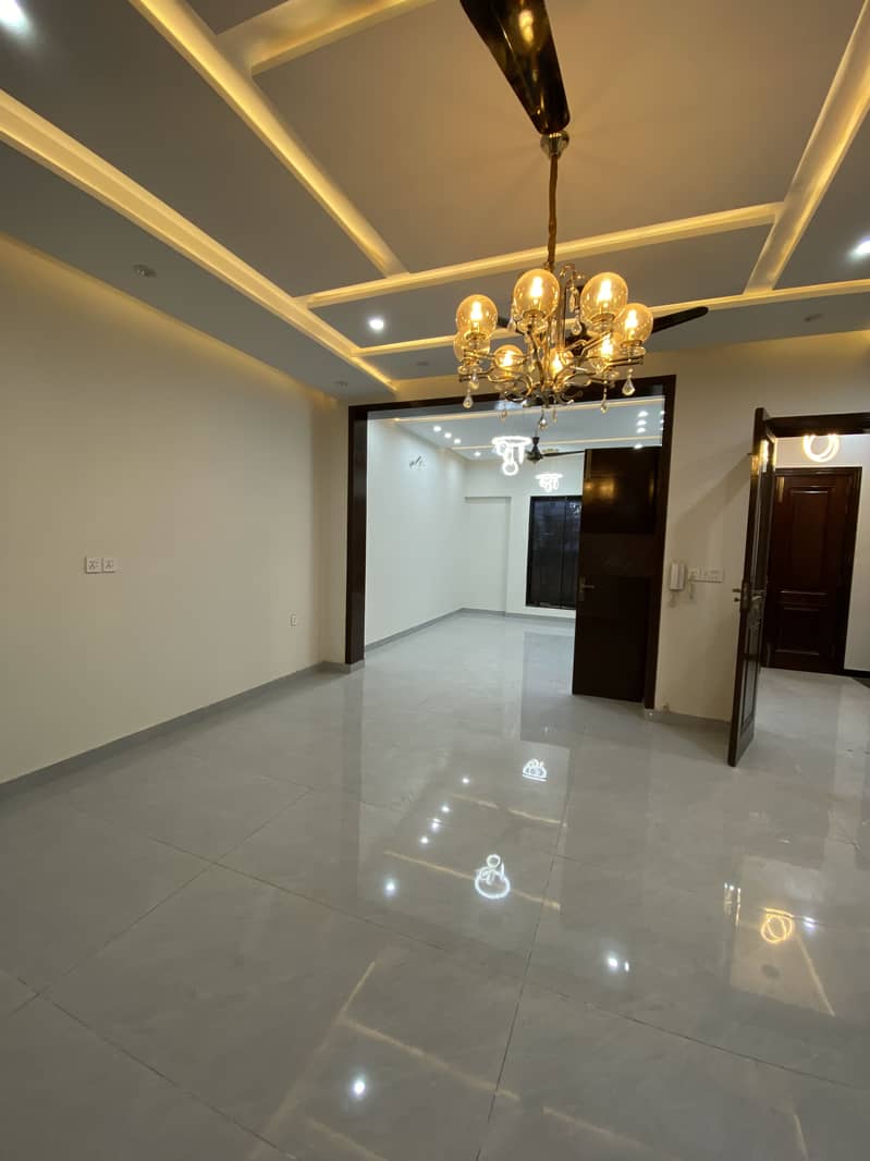 10 Marla Modern House For Sale in Citi Housing. 5