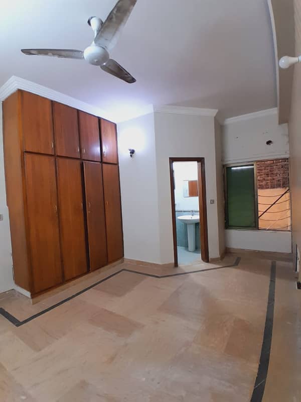 3 Bed 10 Marla Basement For Rent in E-11 MPCHS Islamabad 4