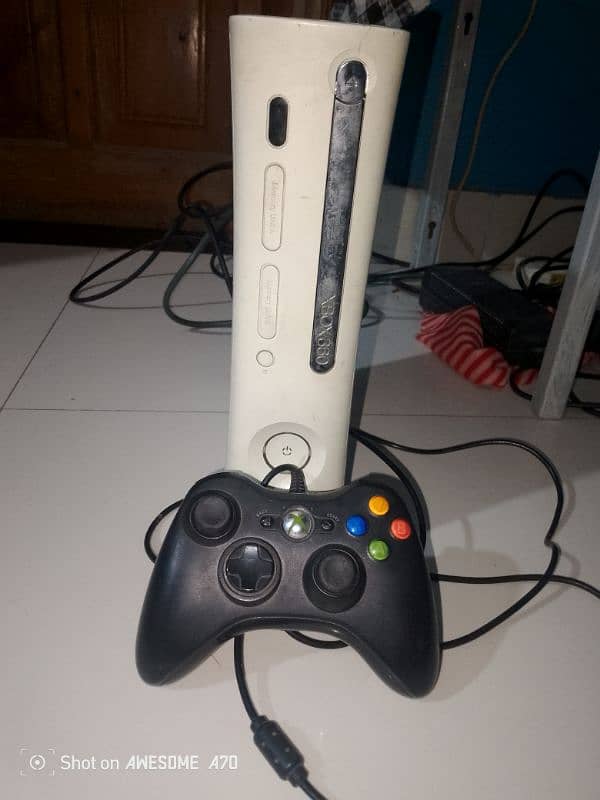 Xbox 360 Console with Controller - Best Price! 0